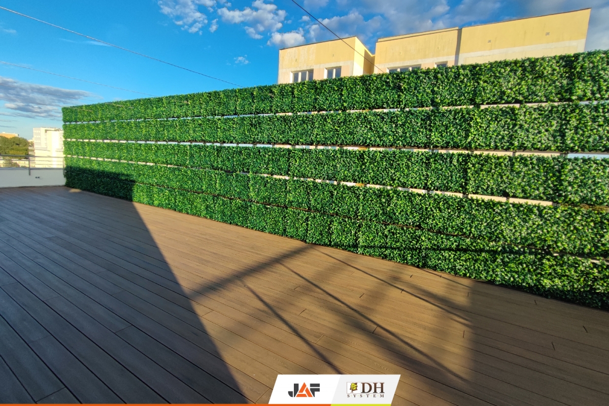 Gardin Natur Пісочний Тік - тераса на даху. Варшава, Польща