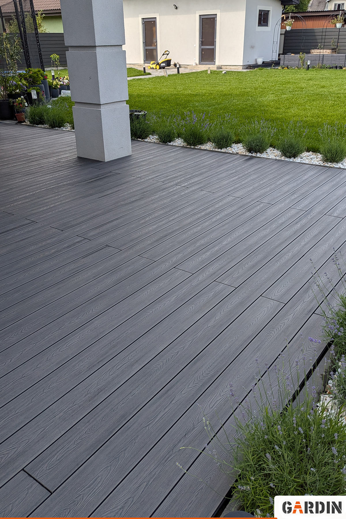 Тераса у передмісті Івано-Франківська - вишукана класика з Gardin Natur!