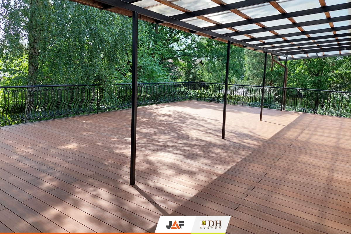 Gardin Deco Золотий Тік, Сулеювек, Польща