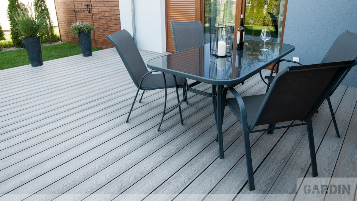 Натуральна та сучасна композитна терасна дошка