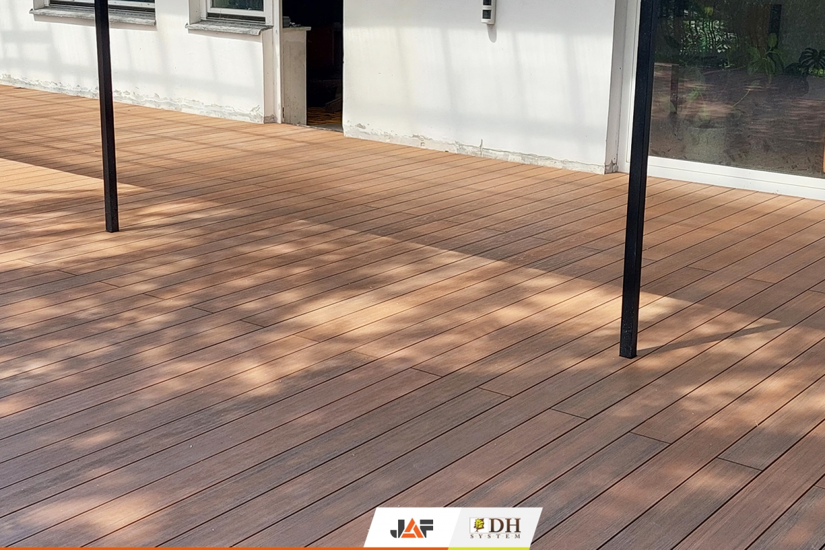 Gardin Deco Золотий Тік, Сулеювек, Польща