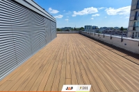 Gardin Natur Пісочний Тік - тераса на даху. Варшава, Польща