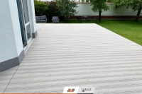 Тераса з цікаво оздобленими сходами, Міхаловіце, Польща